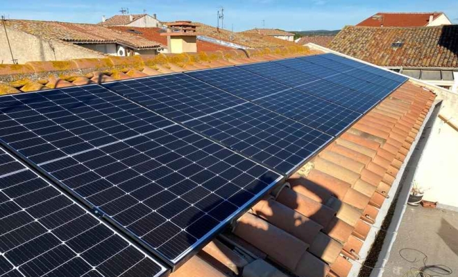 installation panneaux solaire sur tuiles romanes, Jacou, SILICIUM MEDITERRANÉE